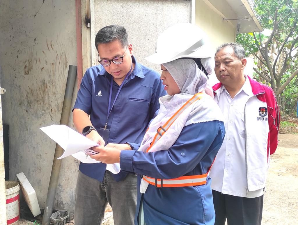 Pengiriman truk-truk tangki ke Rusun Marunda, Jakarta Utara. (Dok PAM Jaya)