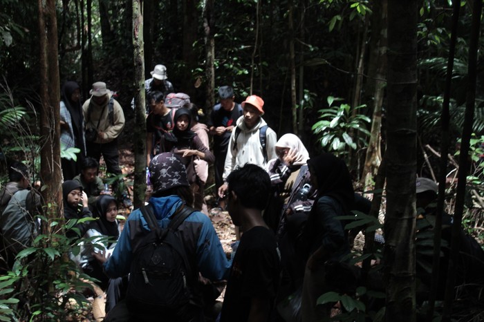 Relawan Ganjar Bentuk Komunitas Pencinta Alam di Kabupaten Sanggau