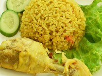 3 Resep Nasi Berbumbu Gurih Sedap Untuk Makan Bareng Keluarga