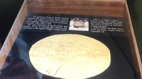 Pengunjung juga bisa melihat kentang terbesar yang dibuat oleh perusahaan camilan kentang Pringle’s. Bahkan kentang ini mendapat penghargaan rekor dunia. Foto: tripsadvisor.com
