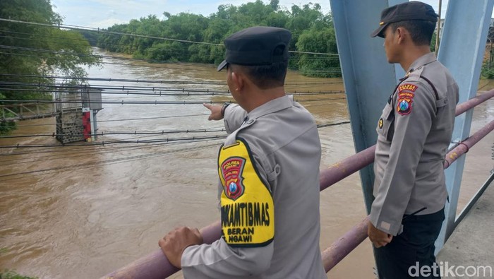 Sungai Bengawan Solo di Ngawi