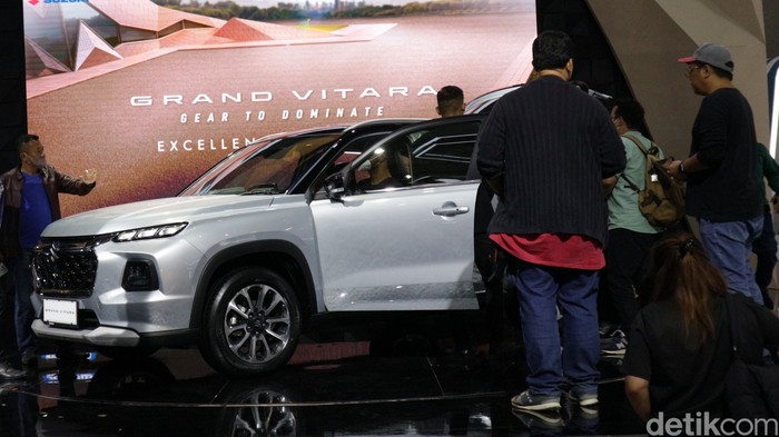 Suzuki Grand Vitara Berevolusi di IIMS 2023