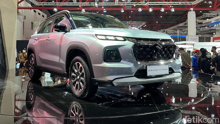 Suzuki Grand Vitara Resmi Meluncur di Indonesia, Pakai Mesin Hybrid.
