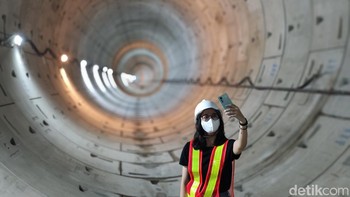 etelah selesai membangun terowongan sisi utara tersebut, TBM 1 akan dibawa ke sisi utara Stasiun Monas untuk meneruskan pembangunan terowongan sisi selatan (southbound) ke Stasiun Harmoni. Foto: Adi Fida Rahman/detikINET