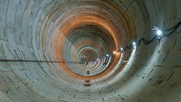 Per 25 Januari 2023 pula, mesin bor terowongan 1 (TBM-1) telah berhasil membangun terowongan northbound dari Stasiun Thamrin menuju Stasiun Bundaran HI sepanjang 395 meter dari total 562 meter. Sedangkan mesin bor terowongan 2 (TBM-2) telah menyelesaikan pembangunan dua terowongan antara Stasiun Thamrin dan Bundaran HI.