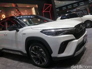 Skema Kredit Toyota Corolla Cross GR Sport, Siapin Duit Rp 12 Jutaan per Bulan