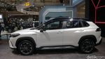 Toyota Kenalkan Varian Baru Corolla Cross Hybrid GR-S
