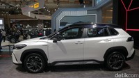 Kehadiran New Corolla Cross versi GR Sport ini menjadi model GR pertama dengan teknologi Hybrid EV di Indonesia. Model ini pun melengkapi jajaran GR lainnya, yakni GR Yaris, GR Supra, GR 86, All New Agya GR Sport, Fortuner GR Sport, Rush GR Sport, Raize GR Sport, Hilux GR Sport dan Yaris GR Sport.