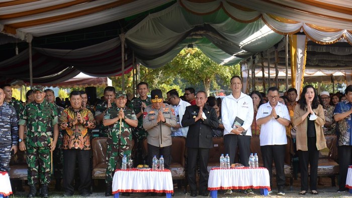 Acara doa bersama untuk kesuksesan F1H2O Danau Toba