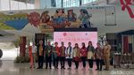 Ada 4 Wanita Toba Terbang di Pesawat AirAsia