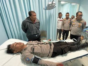 Polisi di Labuan Bajo Ditebas Warga Pakai Parang, 2 Jari Tangan Putus