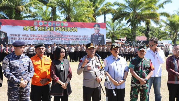 Apel persiapan F1H2O dan kunjungan Presiden Jokowi di Lapangan Batalyon Infanteri 125 Simbisa, Balige, Kabupaten Toba, Jumat (17/2). (Dok Polda Sumut)