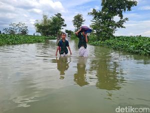 Banjir Luapan Bengawan Njero Rendam 24 Sekolah di Lamongan