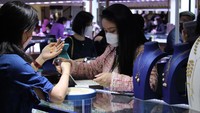 Setidaknya ada 107 peserta seperti pabrik perhiasan, distributor perhiasan, toko perhiasan, mekanika permesinan dan kemasan perhiasan serta desainer dan pengrajin di pemeran yang berlangsung dari tanggal 16 - 19 Februari 2023 di Jakarta Convention Center (JCC) Jakarta.