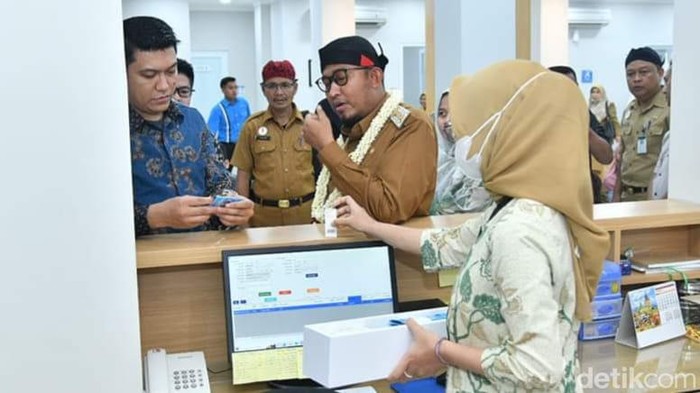 Bupati Sumenep Achmad Fauzi