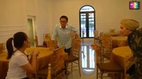 Keduanya mengaku sosok yang punya banyak teman dan suka menjamu makan sehingga ruangan seperti ini dibutuhkan. Fungsinya juga untuk gelar acara pengajian hingga senam.