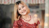 Fira Cantika mengaku sudah menyanyi sejak kecil. Bakatnya itu hasil turunan kedua orang tuanya yang berkecimpung di dunia tersebut. (Foto: dok Instagram)