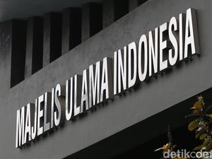 Fatwa MUI: Khotbah Jumat oleh Wanita Tak Sah