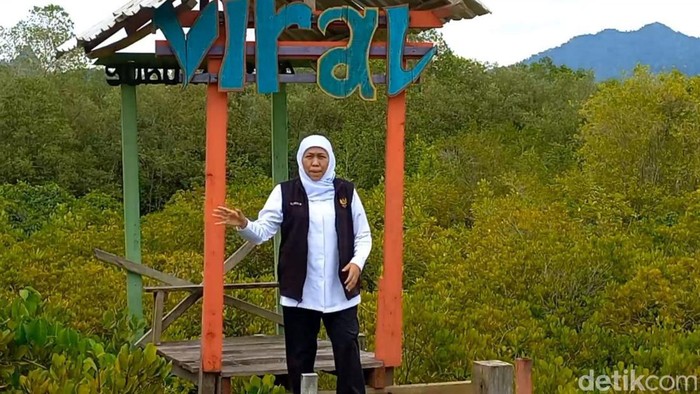 Gubernur Jawa Timur Khofifah dan bupati trenggalek muhammad nur arifin