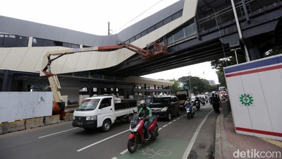 Hampir Rampung, Halte TransJ Segera Terintegrasi dengan Stasiun Juanda