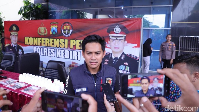 Kasat Reskrim Polres Kediri AKP Rizkika Atmadha