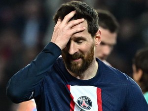 Tak Lanjut di PSG, Messi Dirumorkan CLBK dengan Barcelona