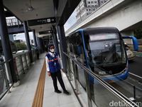 Penumpang TransJ Boleh Buka Puasa Dalam Bus Selama Ramadan