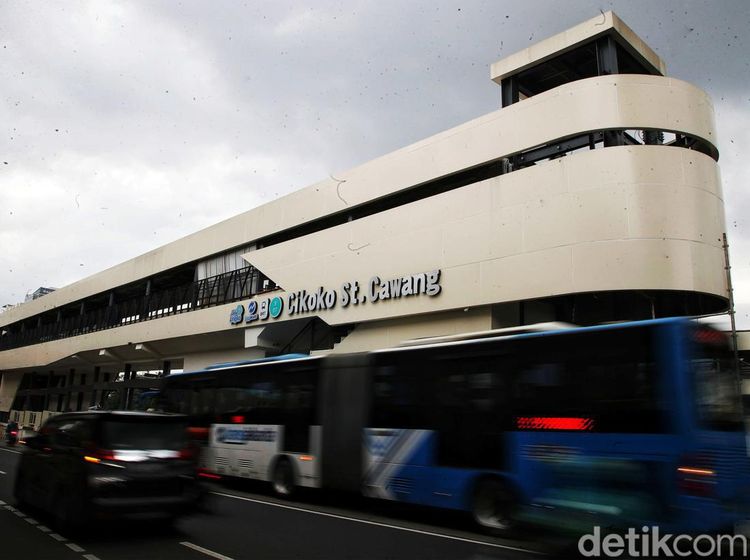 Sudah Dibuka! Potret Halte TiJe Cawang Cikoko yang Nyambung KRL hingga LRT