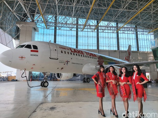 Peluncuran livery ini dalam rangka mendukung F1H2O yang akan berlangsung di Danau Toba serta bentuk dukungan meningkatkan ekonomi dan promosi Danau Toba sebagai destinasi super prioritas. Peluncuran livery ini dalam rangka mendukung F1H2O yang akan berlangsung di Danau Toba serta bentuk dukungan meningkatkan ekonomi dan promosi Danau Toba sebagai destinasi super prioritas.