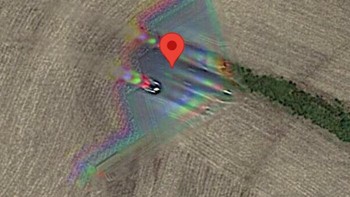 Penampakan B2 Bomber yang diblur. Foto: Reddit via Boredpanda
