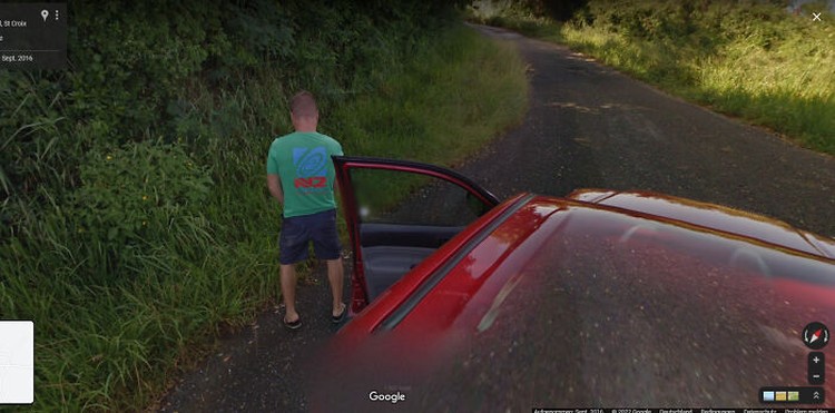 Penampakan aneh di Google Maps