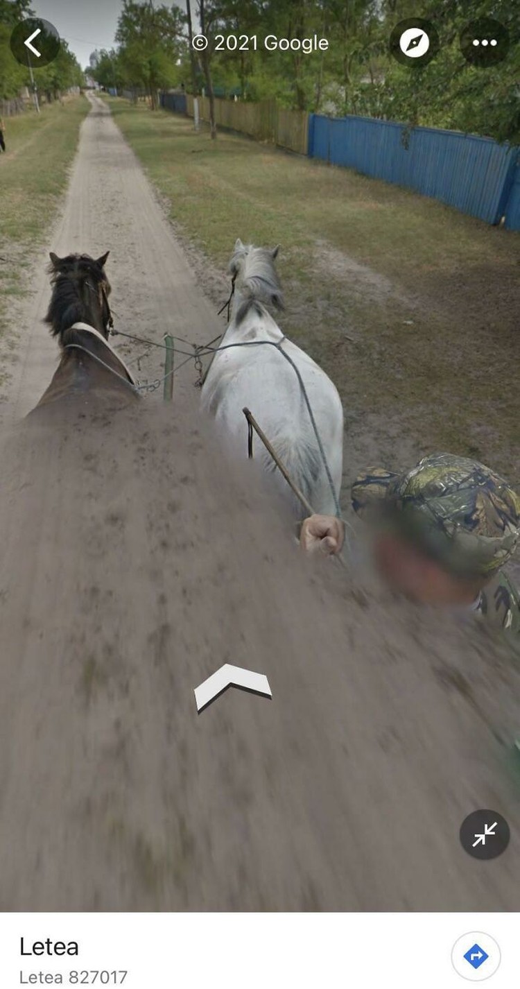 Penampakan aneh di Google Maps