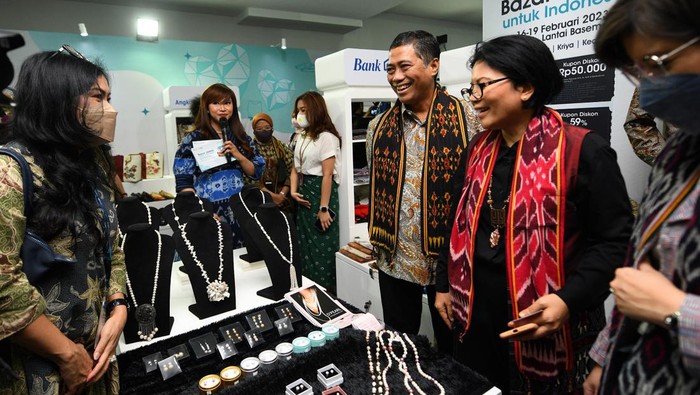 Pojok Karya Bazar UMKM untuk Indonesia Guna mendorong UMKM Indonesia dan membangkitkan belanja masyarakat, Kementerian BUMN dan Kementerian Koperasi & UMKM menggelar Bazar Belanja Produk di Sarinah Jakarta.