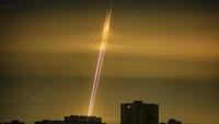 Rusia menembakkan rudal ke Ukraina dari wilayah Belgorod pada 3 September 2022. Rudal itu ditembakkan saat menjelang fajar.