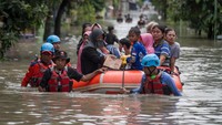 Dari pantauan detikJateng, Jumat (7/2) pukul 10.00 WIB, arus lalu lintas di simpang tiga Tanjunganom yang mengarah ke utara atau ke Solo mengalami macet sekitar 500 meter.