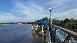 Terpesona Indahnya Skywalk dengan Lampu Dansa di Siak Riau
