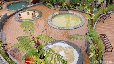 Asyiknya Kungkum Bareng di Whirpool Songgoriti Hot Spring Kota Batu