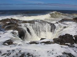 Mengenal Sumur Thor, Lubang Aneh di Laut Oregon