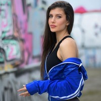 Tanja Lamby merupakan atlet lompat tinggi yang berasal dari Siprus. Tak hanya berprestasi, Tanja juga memiliki fitur tubuh dan wajah yang indah. Foto: dok. Instagram/Tanja Lamby