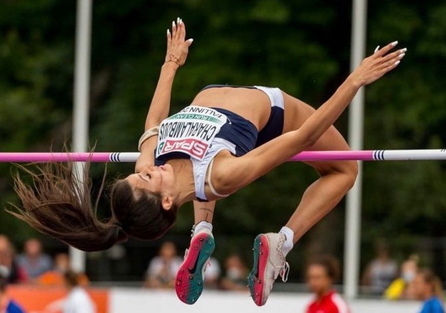 Beginilah penampilan atletis Tanja saat berada di lapangan. Foto: dok. Instagram/Tanja Lamby