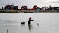 Nantinya waduk ini akan memiliki kedalaman sekitar 3-4 meter.