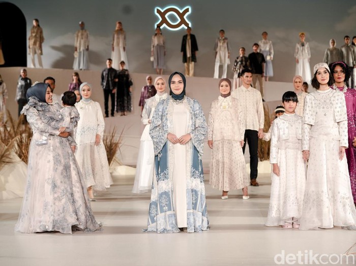 Wearing Klamby mengeluarkan koleksi khusus edisi menyambut Hari Raya Idul Fitri 1444 Hijriah. Wearing Klamby mengeluarkan koleksi khusus edisi menyambut Hari Raya Idul Fitri 1444 Hijriah.
