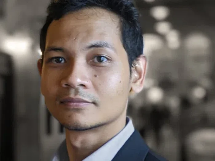Seorang Dosen UII hdilaporkan ilang di Oslo, Norwegia sejak Minggu, 12 Februari 2023. Sebelum hilang, Rektor UII sempat satu rombongan dengan dosen tersebut.