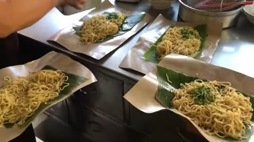 5 Bakmi di Dalam Gang yang Diburu Pelanggan, Ada yang Legendaris!