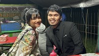 Kabar putusnya Fuji dan Thoriq dibagikan di masing-masing media sosial mereka. Keduanya terlihat sedih, namun saling mendoakan yang terbaik untuk ke depannya.