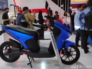 Diguyur Bantuan Rp 7 Juta, Berapa Kapasitas Produksi Motor Listrik Gesits?