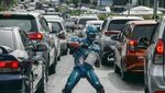 Ada One Way, Jalur Puncak Bogor Macet Banget