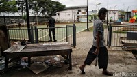 Selain itu taman ini juga menjadi ruang alternatif bagi anak-anak yang bermain di lokasi itu.
