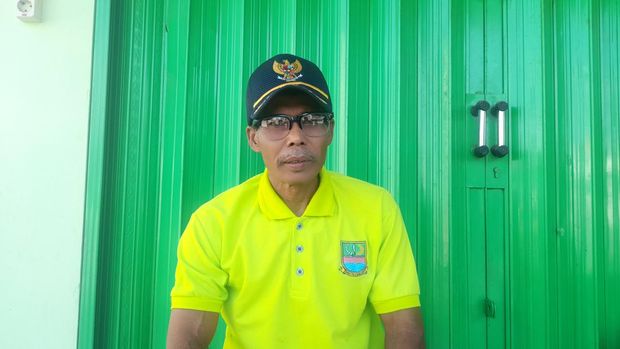 Ketua RT 03/06, Sukaindah, Suryadi (45)