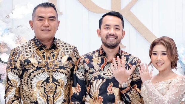 Kiky Saputri bersama Khairi dan Wahyu Imam Santoso